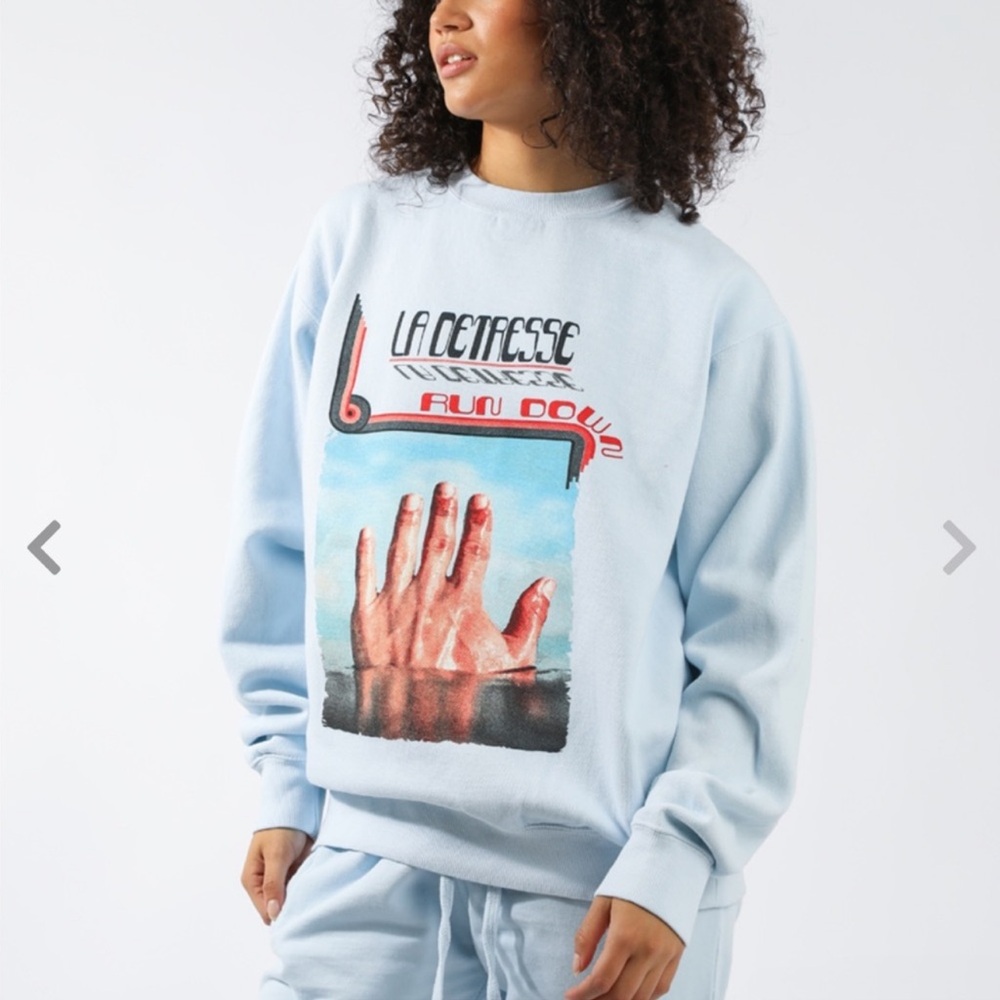 Graphic Print Light Blue Sweatshirt